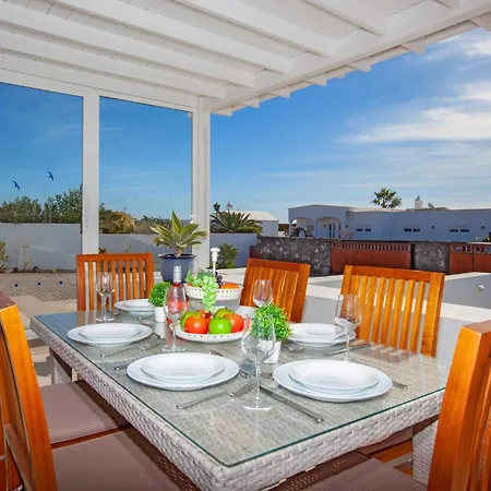 Villa Lovely Puerto Calero 3 Bedrooms & Private Pool Casa Dora Short Yaiza (Lanzarote)