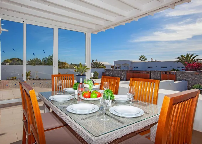 Lovely Puerto Calero 3 Bedrooms & Private Pool Casa Dora Short Villa *